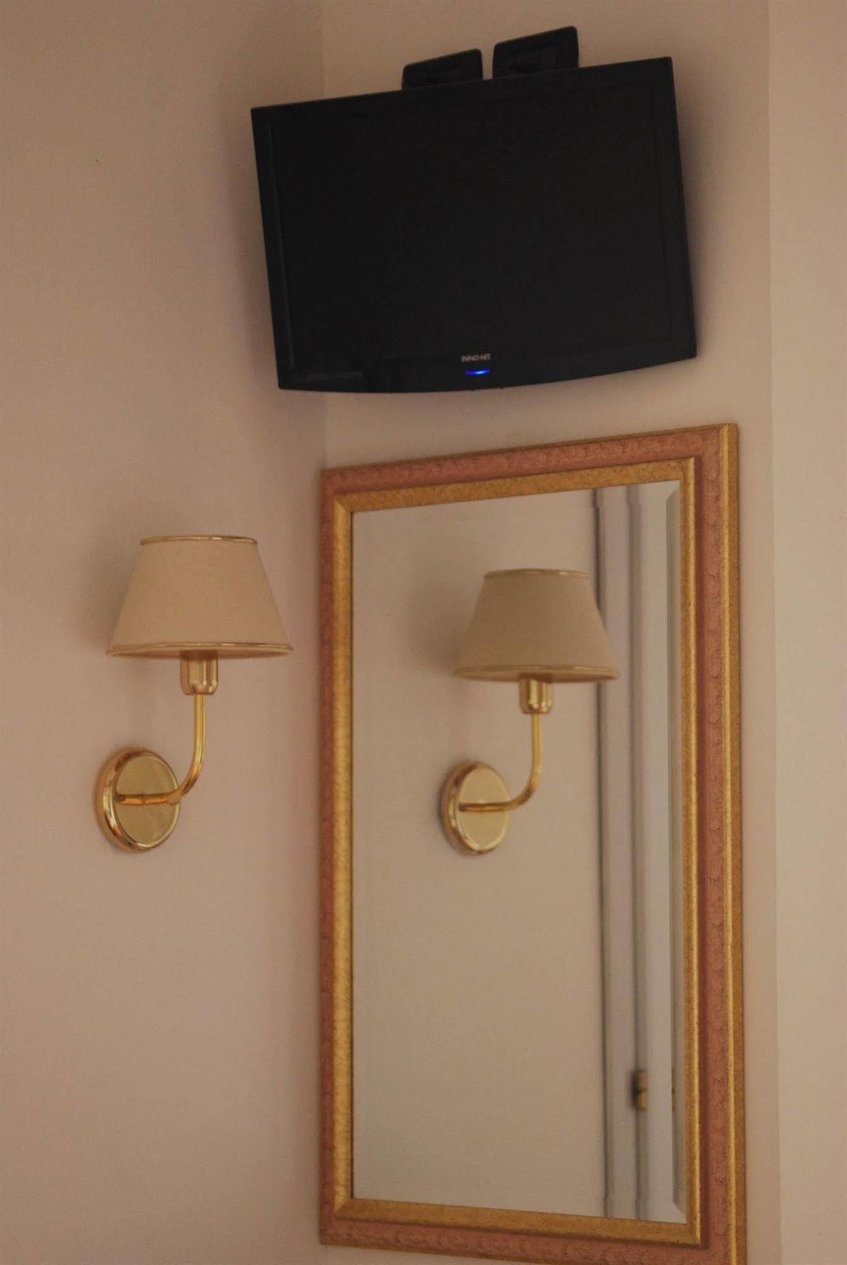 Hotel Piccinelli Римини Екстериор снимка