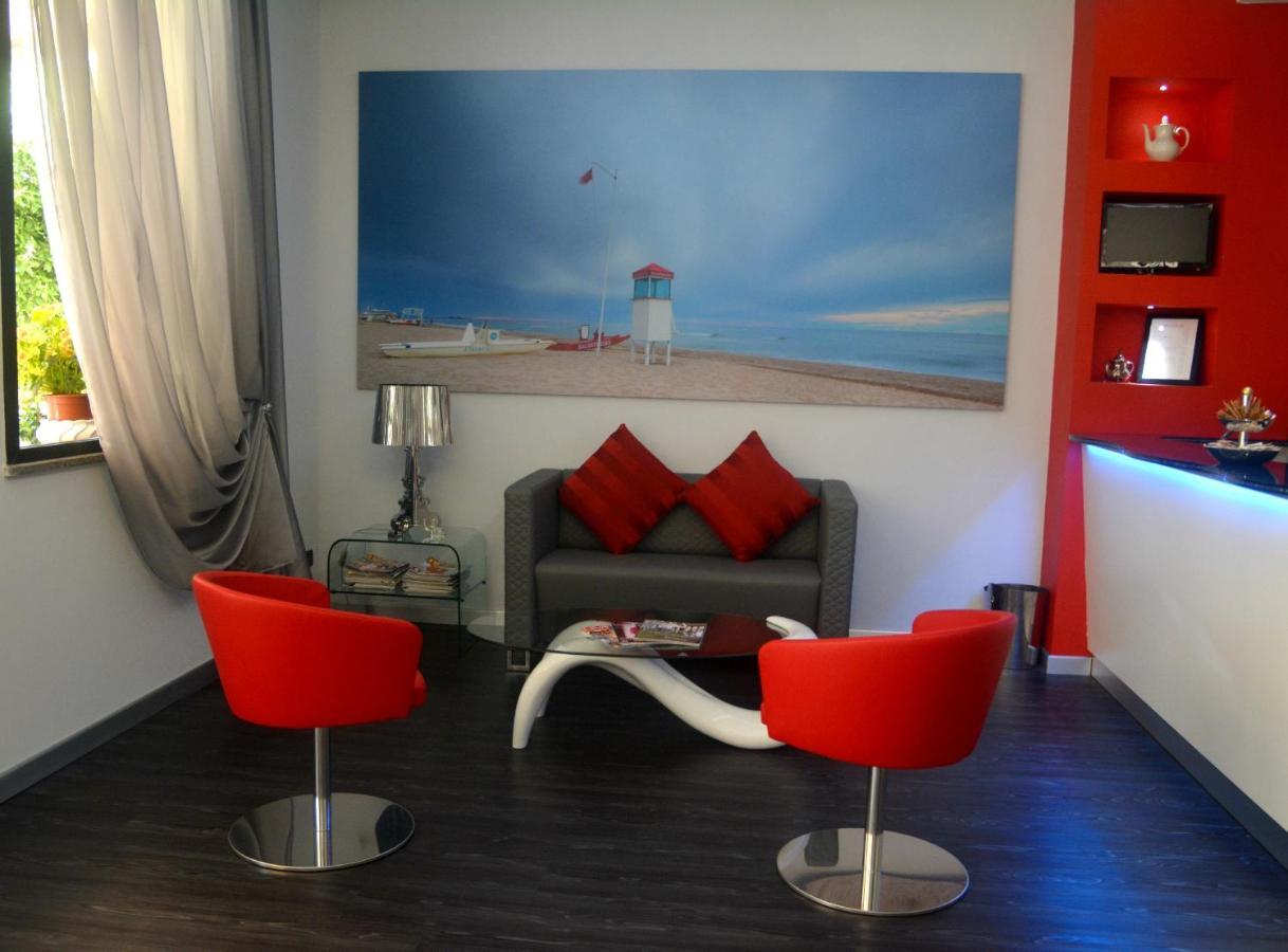Hotel Piccinelli Римини Екстериор снимка